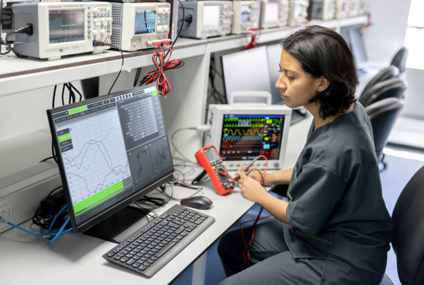 Best Commercial Electrician Services  in Pearisburg, VA